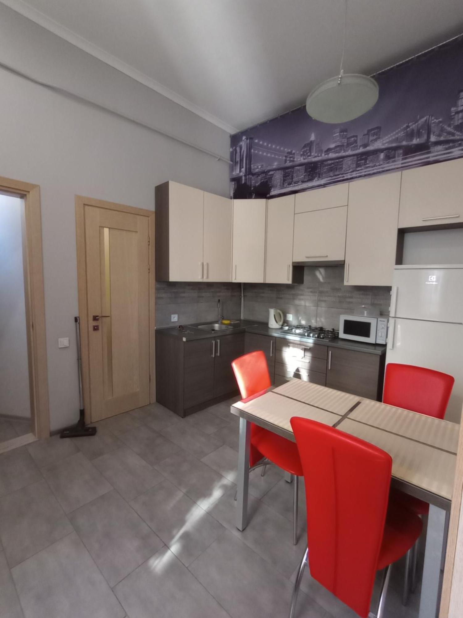 Apartment On Khorvatska Street Lviv Exterior photo